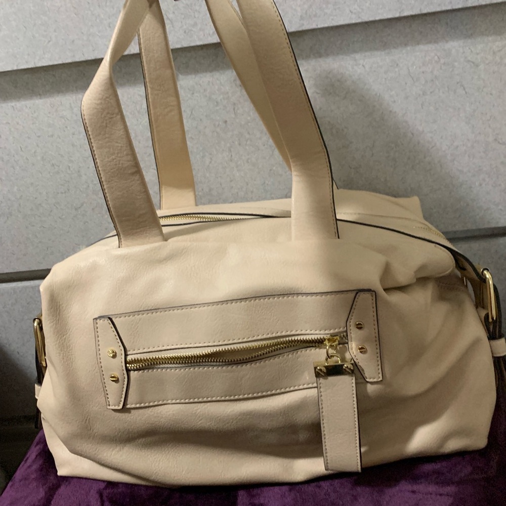 Cream purse